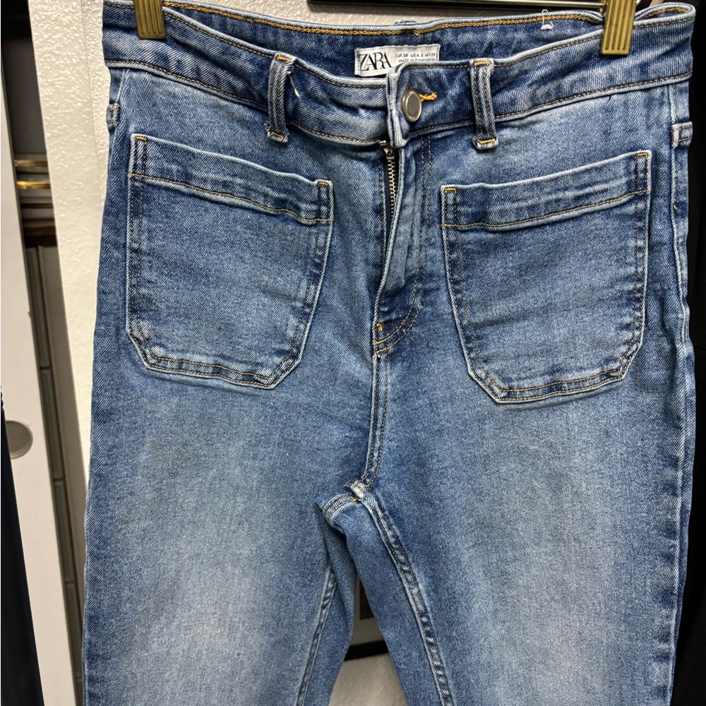 Zara Women's High Rise Blue Jeans